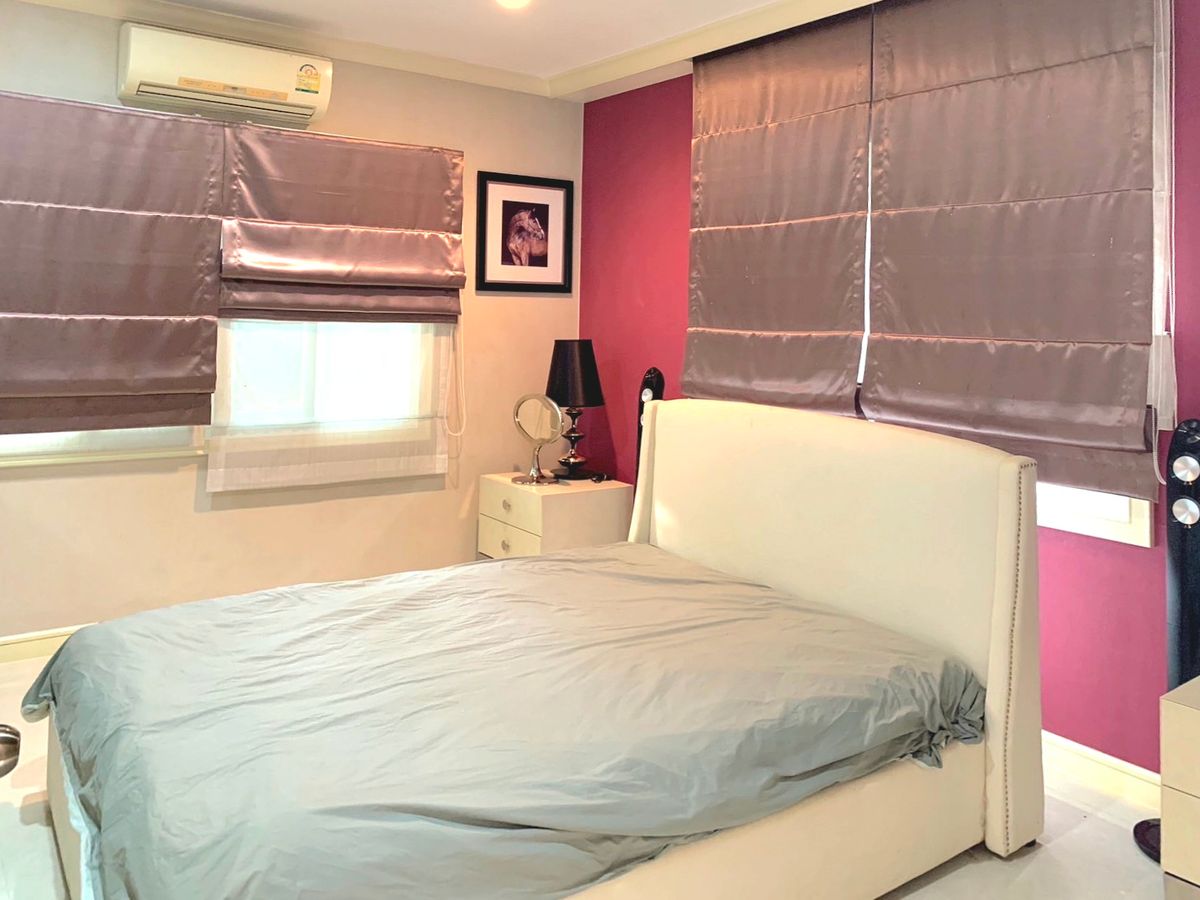 ขายบ้านแจ้งวัฒนะ เมืองทอง :  คฤหาสน์หรู หมู่บ้านพฤกษ์ภิรมย์ ราชพฤกษ์-รัตนาธิเบศร์ แปลงมุม พร้อมสระว่ายน้ำส่วนตัว