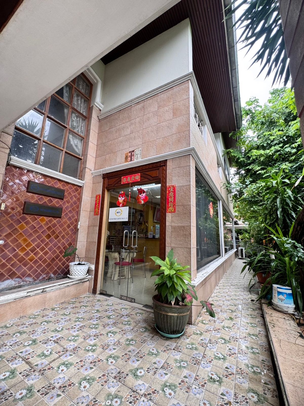 ขายบ้านโชคชัย4 ลาดพร้าว71 : ขายบ้านเดี่ยว 2 ชั้น ในหมู่บ้านรัชดา1 (ซอยลาดพร้าว 80 แยก 24) ใกล้เซ็นทรัลอีสต์วิลล์ (N.1770)