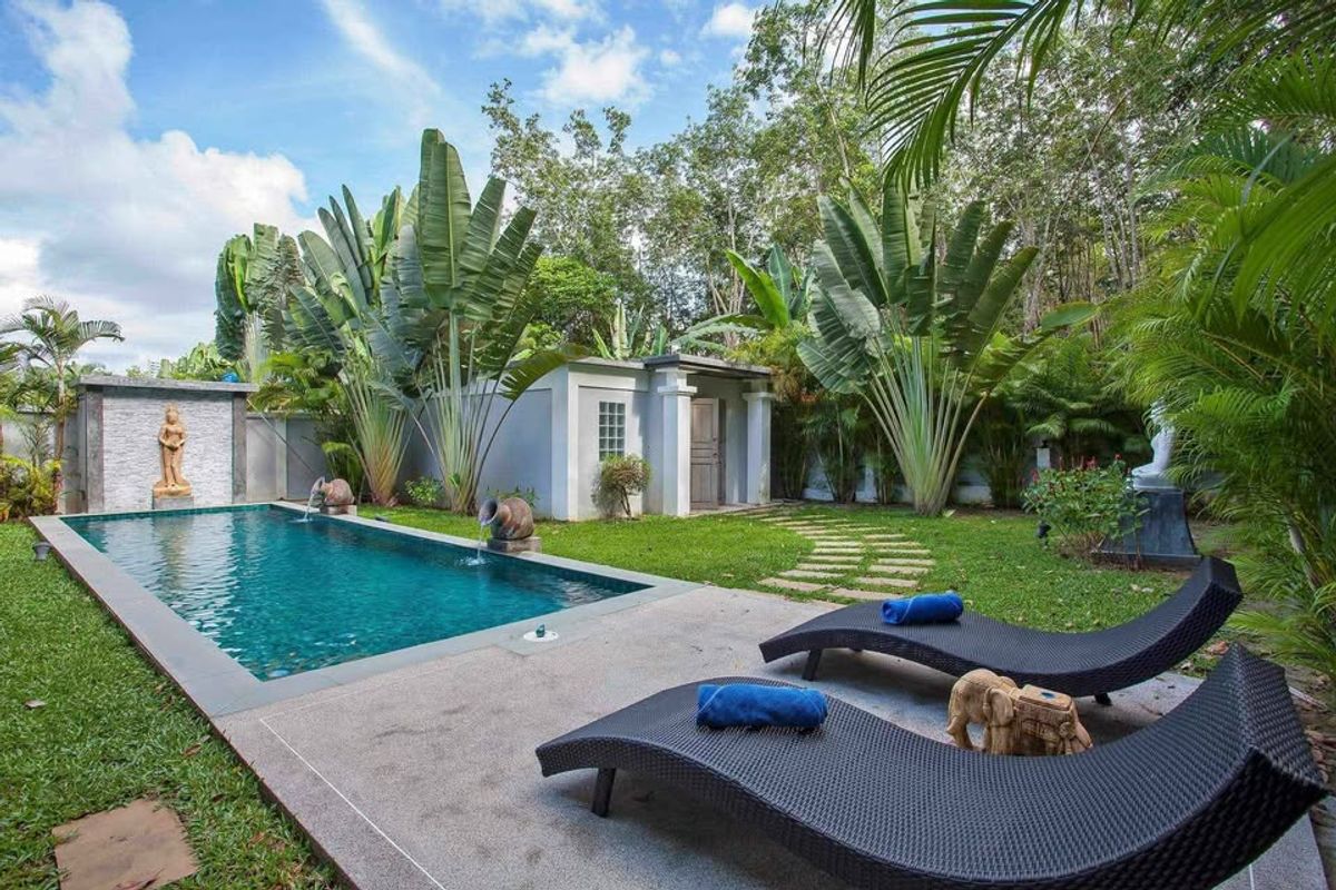 For SalePhuket : 🎉🏡 Personal Villa, 3 bedrooms, Rawai Phuket Beach! 🌴✨ Large area 700 sq.m. with a private pool!