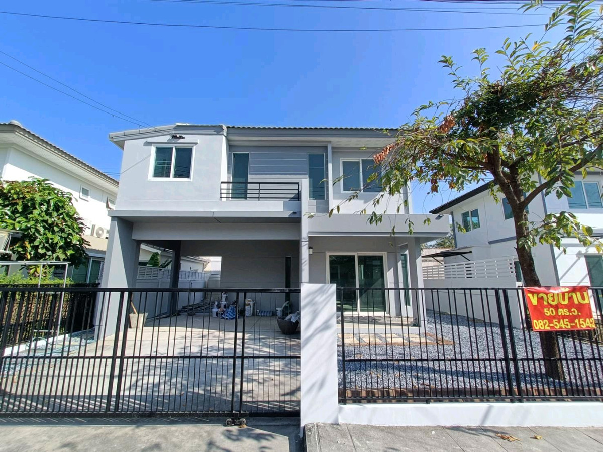 For SaleHousePhutthamonthon, Salaya : For sale 3-bedroom house in Preuklada Pinklao-Sai5 under renovation near Mahidol Salaya