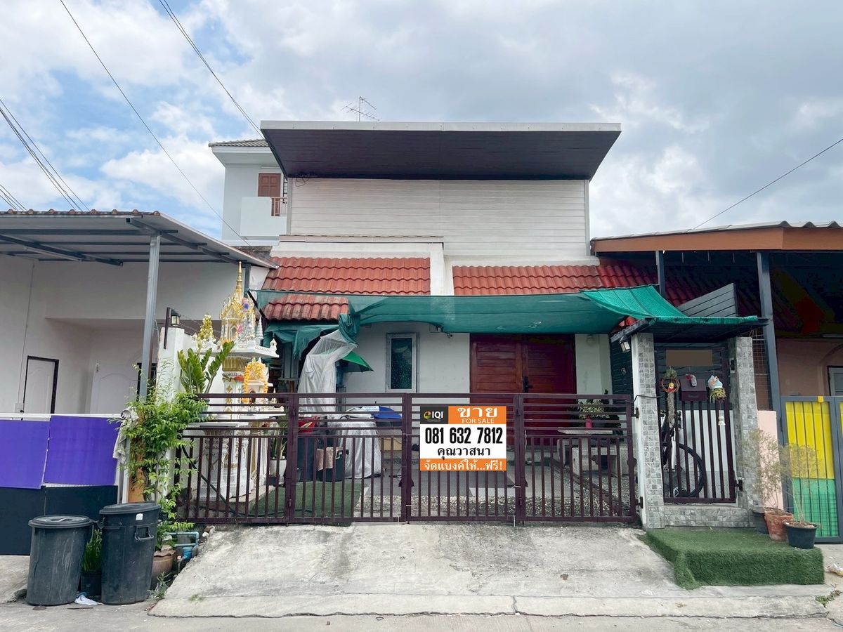 ขายทาวน์โฮมเกษตร นวมินทร์ ลาดปลาเค้า : ขายทาวน์เฮ้าส์ 1.5 ชั้น หมู่บ้านเฟรนด์ชิพ ประเสริฐมนูกิจ 29 ถนนเกษตรนวมินทร์ 