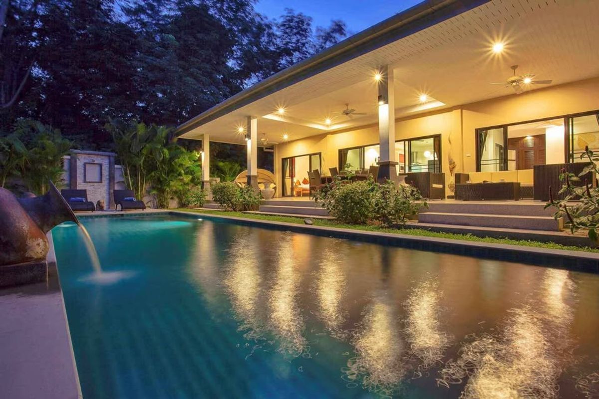 For SalePhuket : 🎉🏡 Personal Villa, 3 bedrooms, Rawai Phuket Beach! 🌴✨ Large area 700 sq.m. with a private pool!