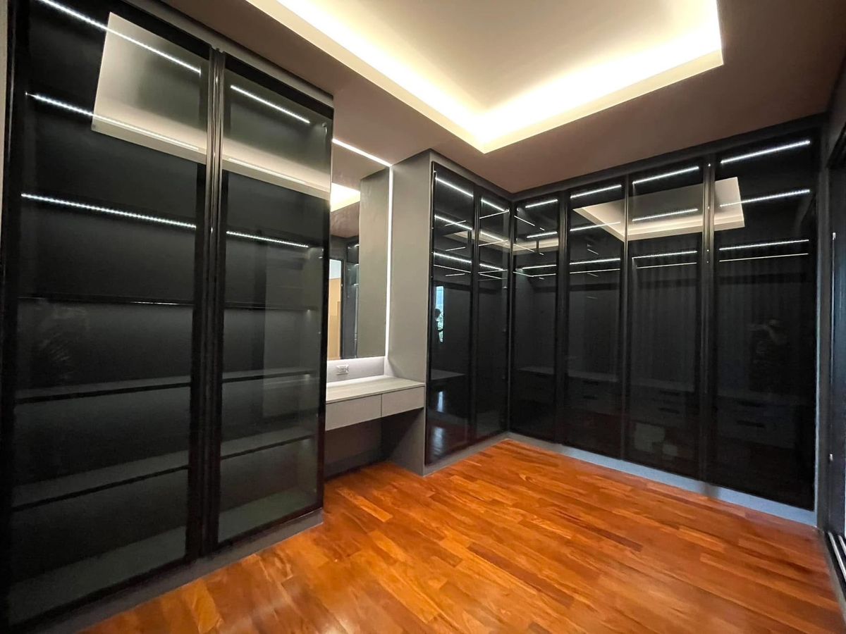 For RentHouseEakachai, Bang Bon : The Pavilla Bang Bon 3, a large luxury single house with free swimming pool, Fully Furnished, Ready to Move in