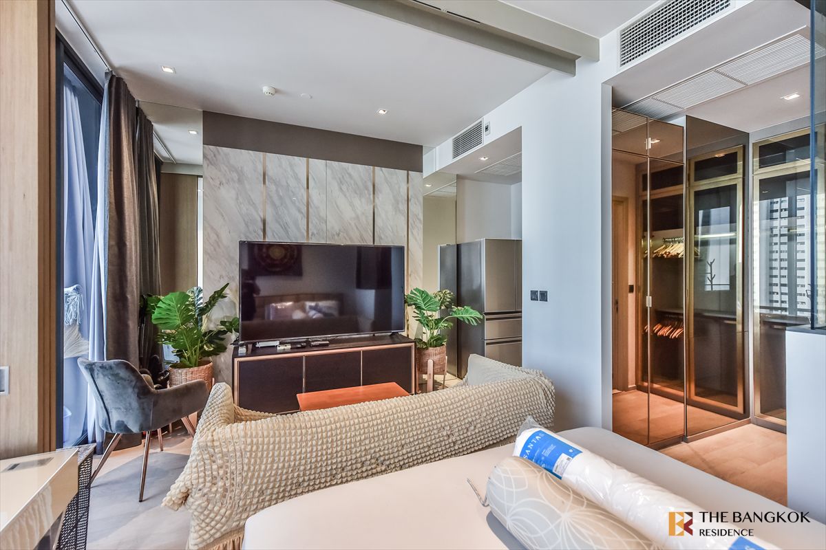 For RentCondoSilom, Saladaeng, Bangrak :  Ashton Silom Luxury Condo Ready to Move-in at the Best Location near BTS Chong Nonsi 