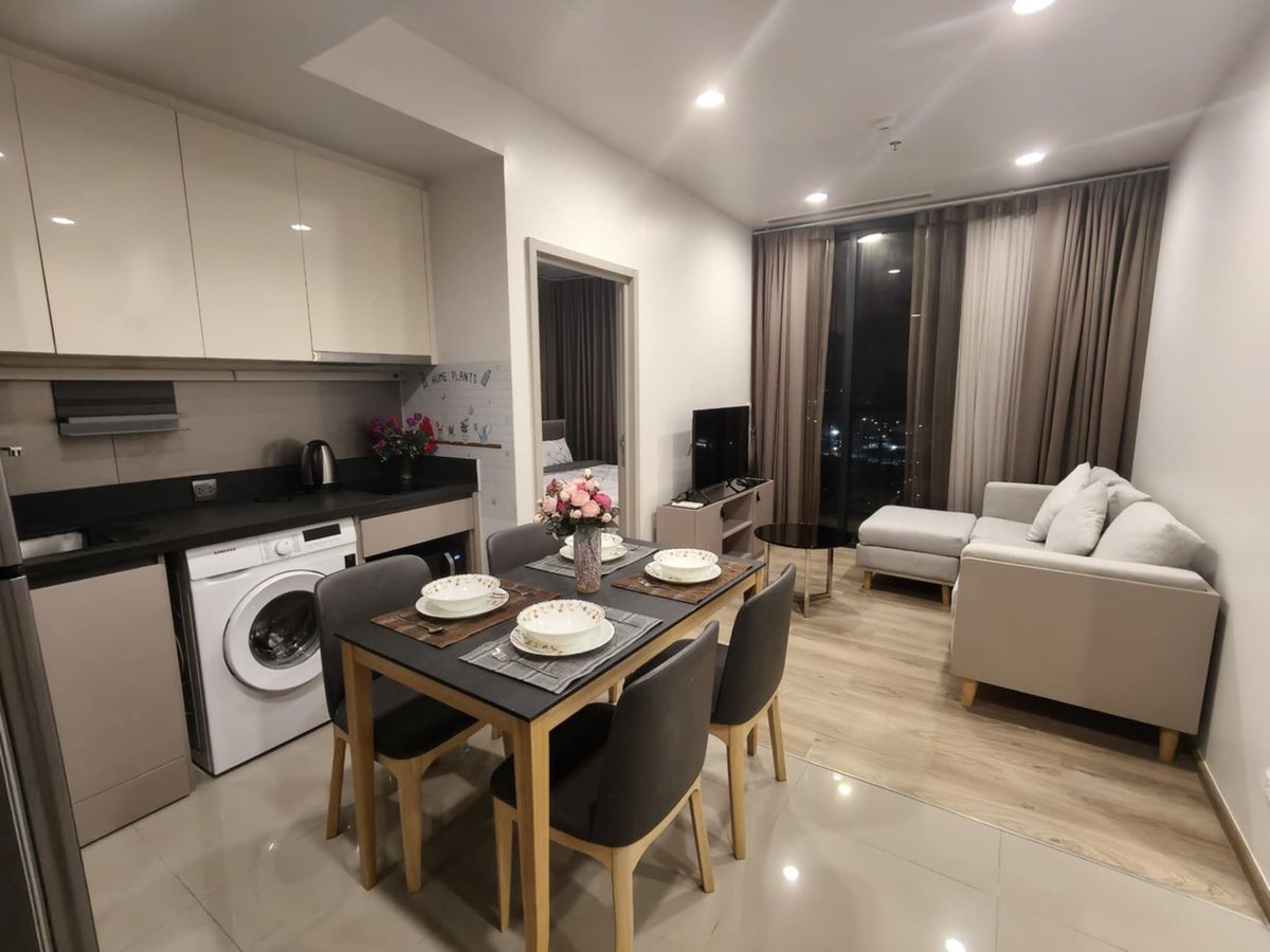 ให้เช่าคอนโดสุขุมวิท อโศก ทองหล่อ : Oka Haus For rent 