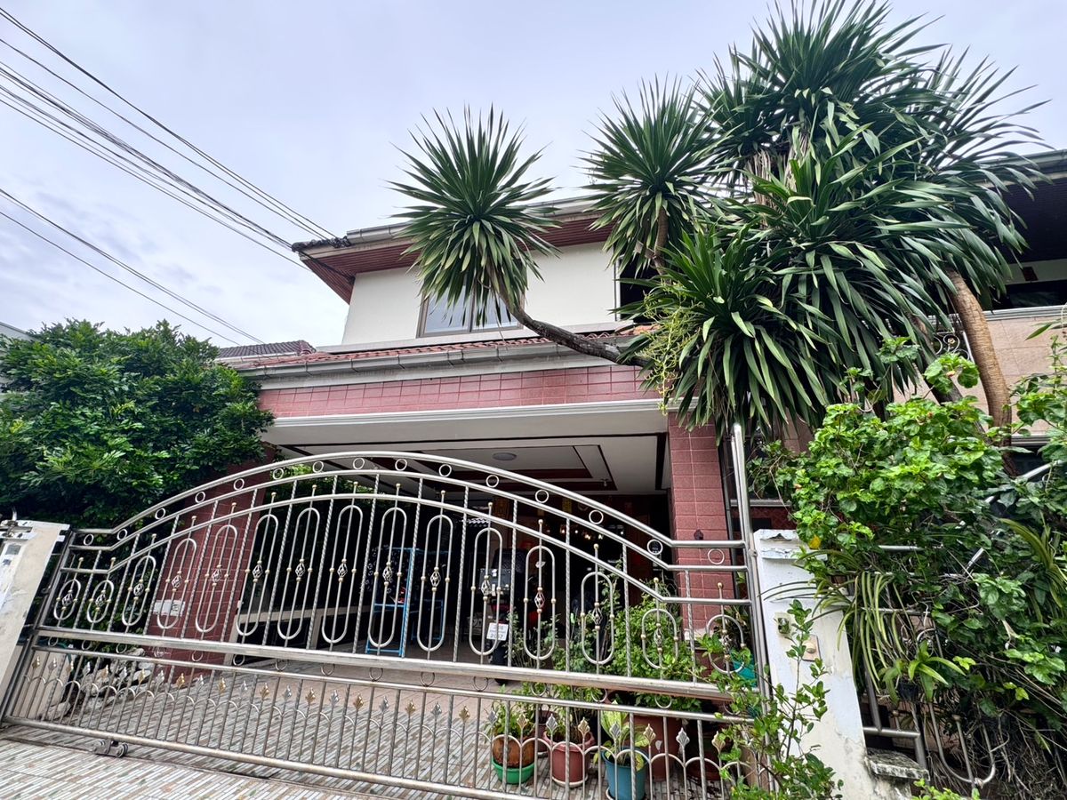 For SaleHouseChokchai 4, Ladprao 71, Ladprao 48, : 2 -storey detached house for sale in Ratchada 1 Village (Soi Lat Phrao 80 Intersection 24) near Central East Ville (N.1770)