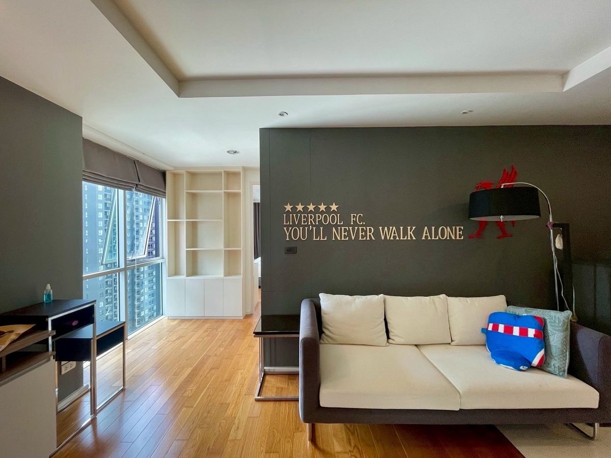 For RentCondoLadprao, Central Ladprao : 📌 The room is available to stay in The Line Phahonyothin Park. Complete furniture ✨ Can drag the bag. Make an appointment. Contact 📲 095-9299924 (K. Benz)