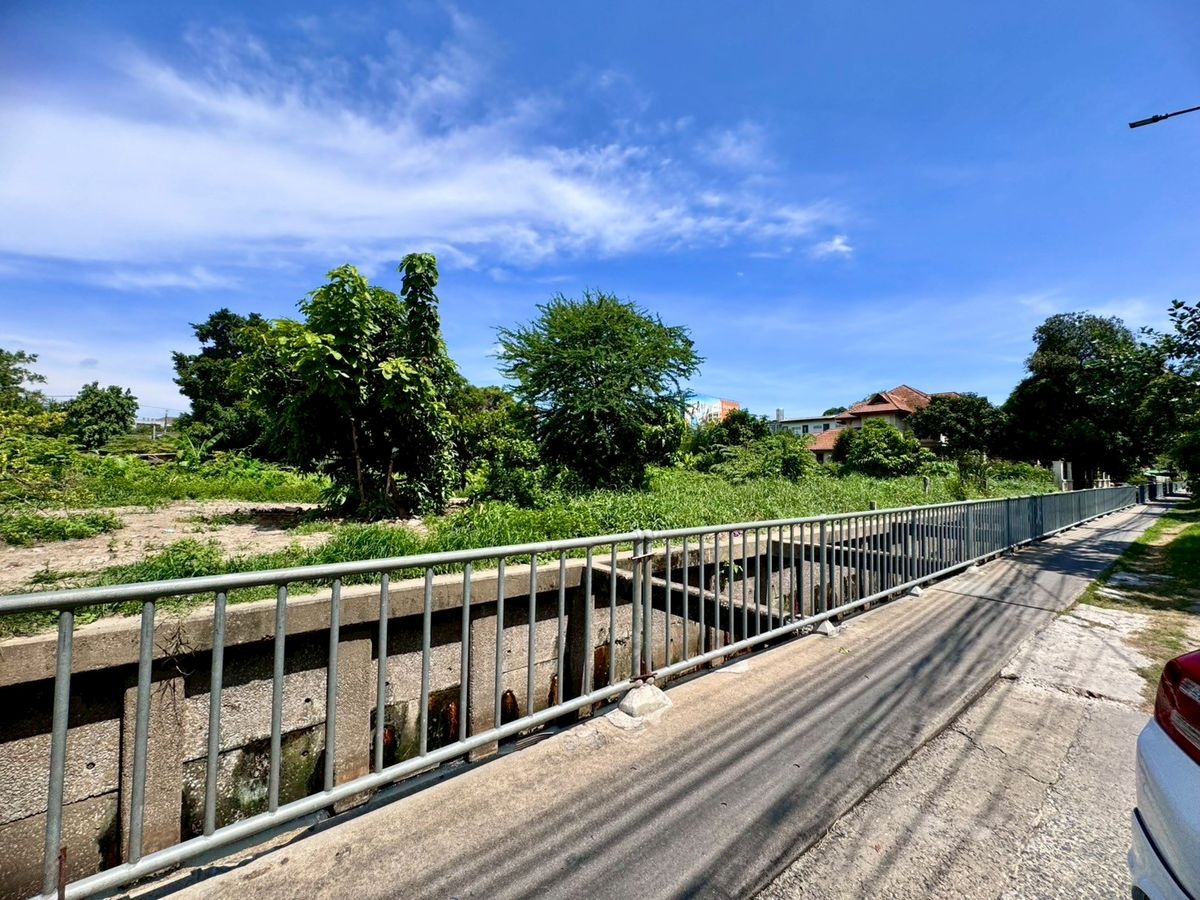 ขายที่ดินพระราม 3 สาธุประดิษฐ์ : ประกาศขายที่ดินสวย! วัดไผ่เงินโชตนาราม 2 ไร่!** (N.1769)