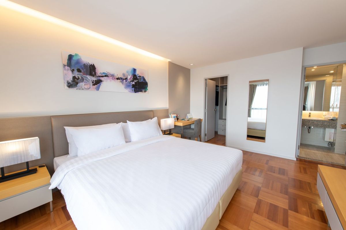 ให้เช่าคอนโดพระราม 3 สาธุประดิษฐ์ : 2 Bedroom with 2 Bathroom (ห้องวิวสวยแบบ Rooftop!) only 2 units available!!!