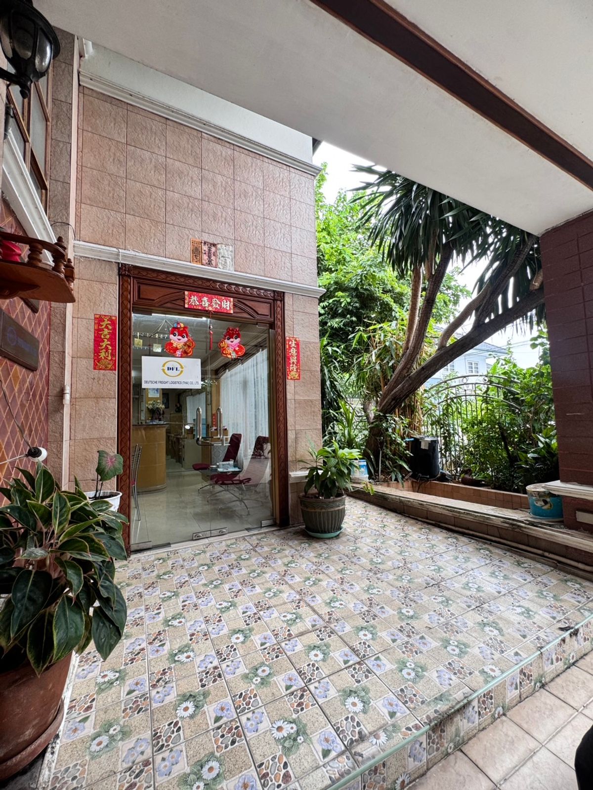 ขายบ้านโชคชัย4 ลาดพร้าว71 : ขายบ้านเดี่ยว 2 ชั้น ในหมู่บ้านรัชดา1 (ซอยลาดพร้าว 80 แยก 24) ใกล้เซ็นทรัลอีสต์วิลล์ (N.1770)