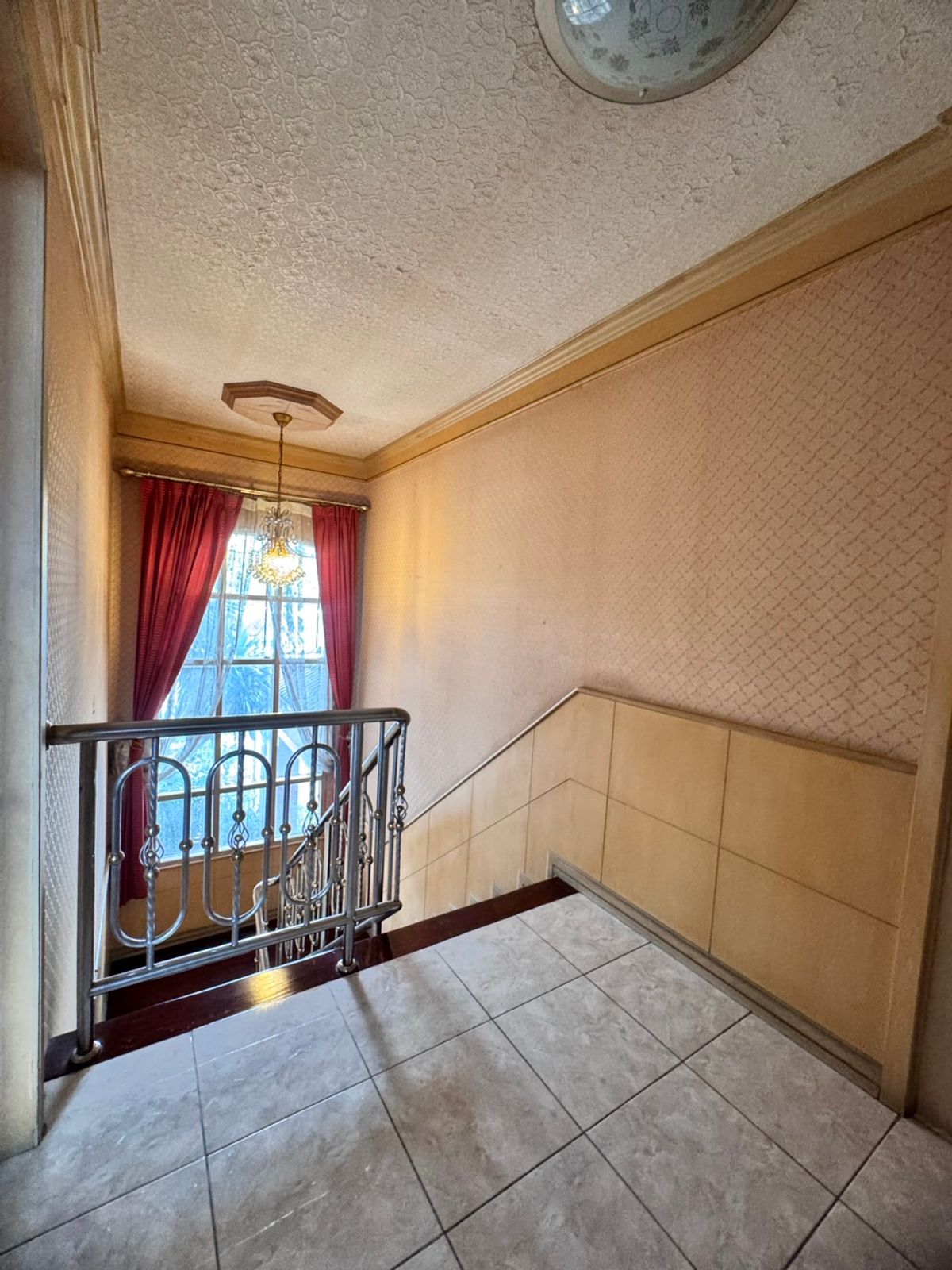 ขายบ้านโชคชัย4 ลาดพร้าว71 : ขายบ้านเดี่ยว 2 ชั้น ในหมู่บ้านรัชดา1 (ซอยลาดพร้าว 80 แยก 24) ใกล้เซ็นทรัลอีสต์วิลล์ (N.1770)