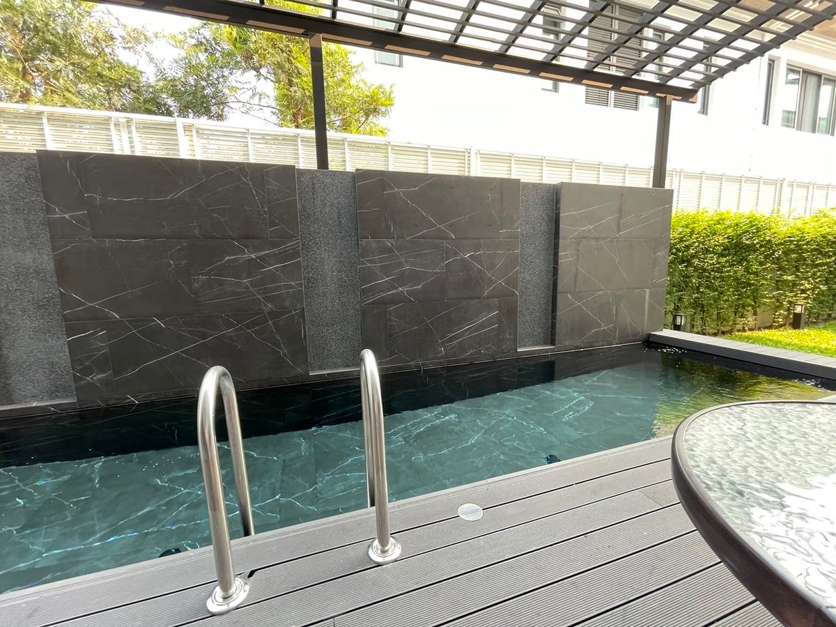 For RentHouseEakachai, Bang Bon : The Pavilla Bang Bon 3, a large luxury single house with free swimming pool, Fully Furnished, Ready to Move in