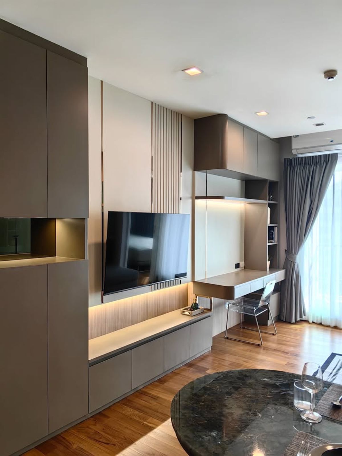 For RentCondoSukhumvit, Asoke, Thonglor : Rent RR171 Ivy Thonglor. Beautiful room, ready to be near the Thonglor BTS.