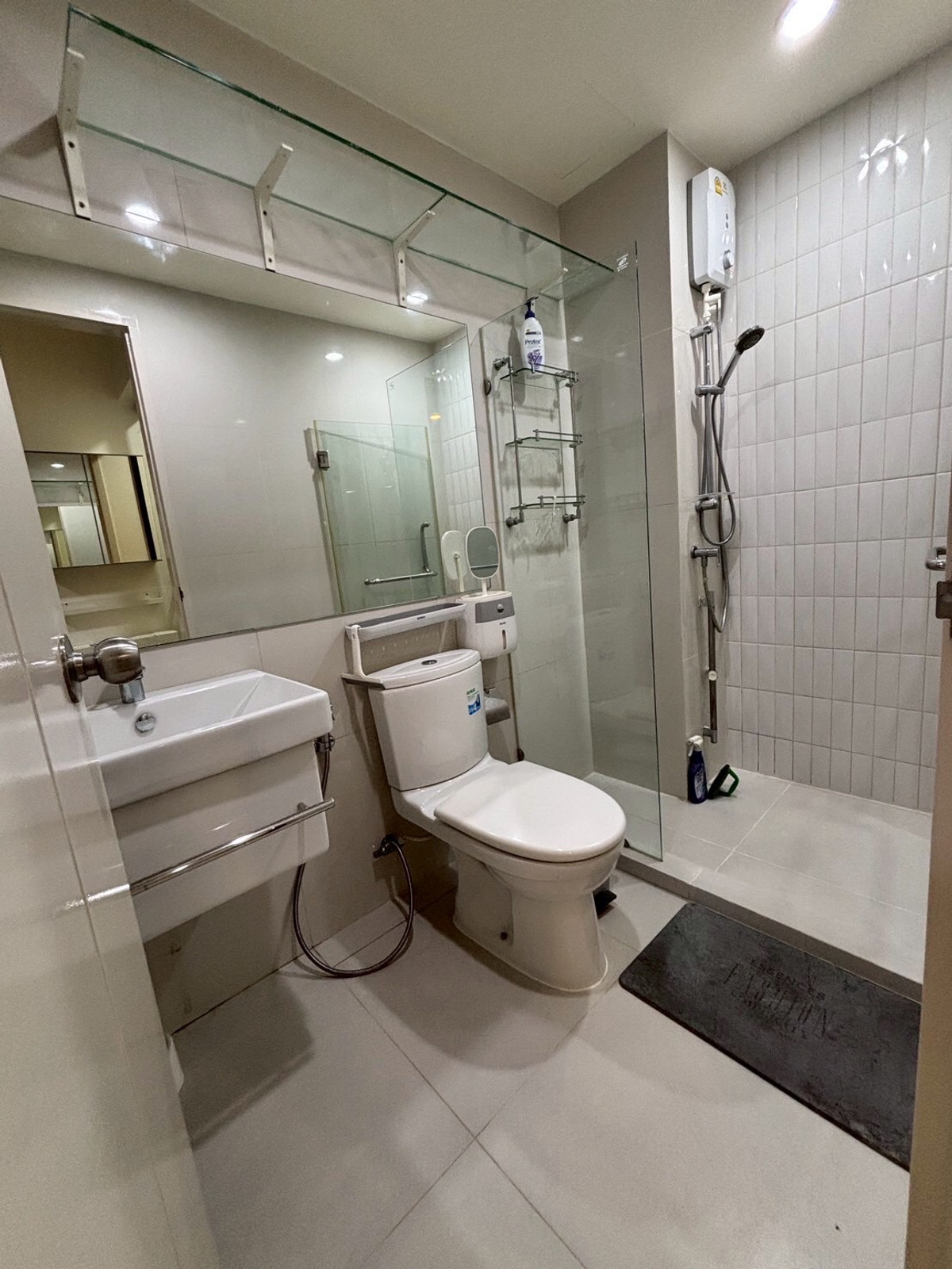 ให้เช่าคอนโดพระราม 9 เพชรบุรีตัดใหม่ RCA : ✨ ให้เช่า Life Asoke | ห้องพร้อมอยู่ วิวสวนมักกะสัน