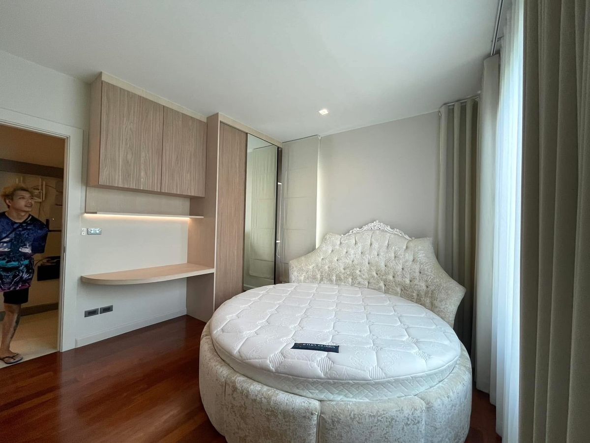 For RentHouseEakachai, Bang Bon : The Pavilla Bang Bon 3, a large luxury single house with free swimming pool, Fully Furnished, Ready to Move in