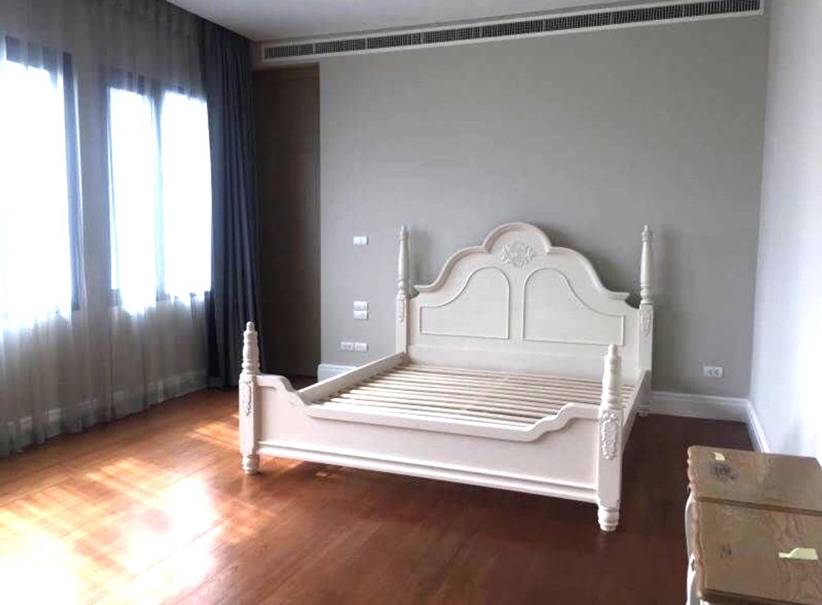 ขายคอนโดสุขุมวิท อโศก ทองหล่อ : ✨ ขายพร้อมผู้เช่า ถึง สิงหาคม 2569
คอนโดหรูดูเพล็กซ์ Bright Sukhumvit 24 – 3 ห้องนอน พร้อมวิวเมืองสวยงาม เฟอร์นิเจอร์ครบครัน ใจกลางสุขุมวิท ใกล้ BTS พร้อมพงษ์ เหมาะสำหรับครอบครัว