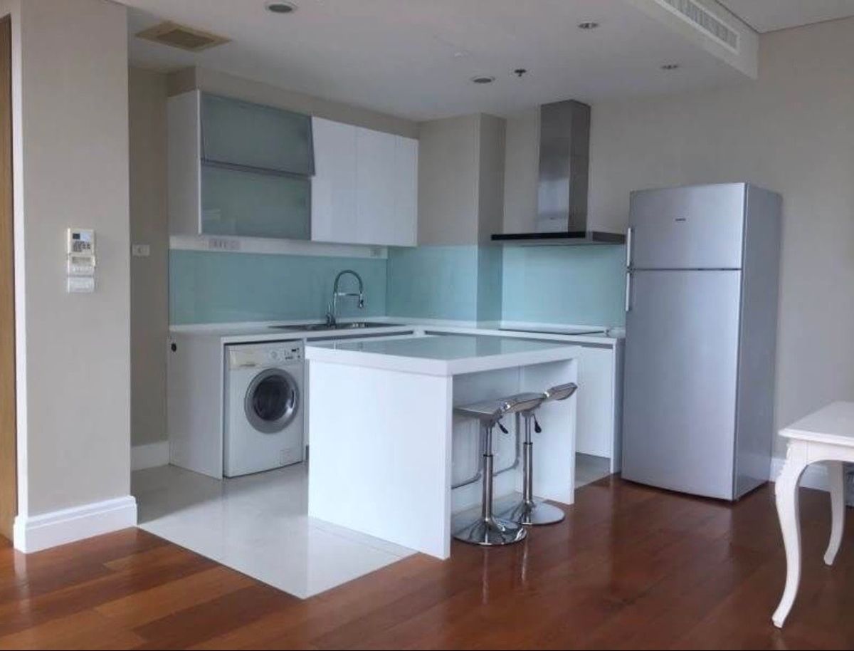 ขายคอนโดสุขุมวิท อโศก ทองหล่อ : ✨ ขายพร้อมผู้เช่า ถึง สิงหาคม 2569
คอนโดหรูดูเพล็กซ์ Bright Sukhumvit 24 – 3 ห้องนอน พร้อมวิวเมืองสวยงาม เฟอร์นิเจอร์ครบครัน ใจกลางสุขุมวิท ใกล้ BTS พร้อมพงษ์ เหมาะสำหรับครอบครัว