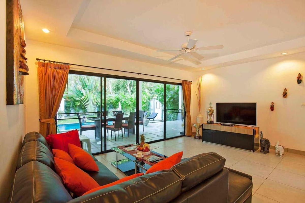 For SalePhuket : 🎉🏡 Personal Villa, 3 bedrooms, Rawai Phuket Beach! 🌴✨ Large area 700 sq.m. with a private pool!
