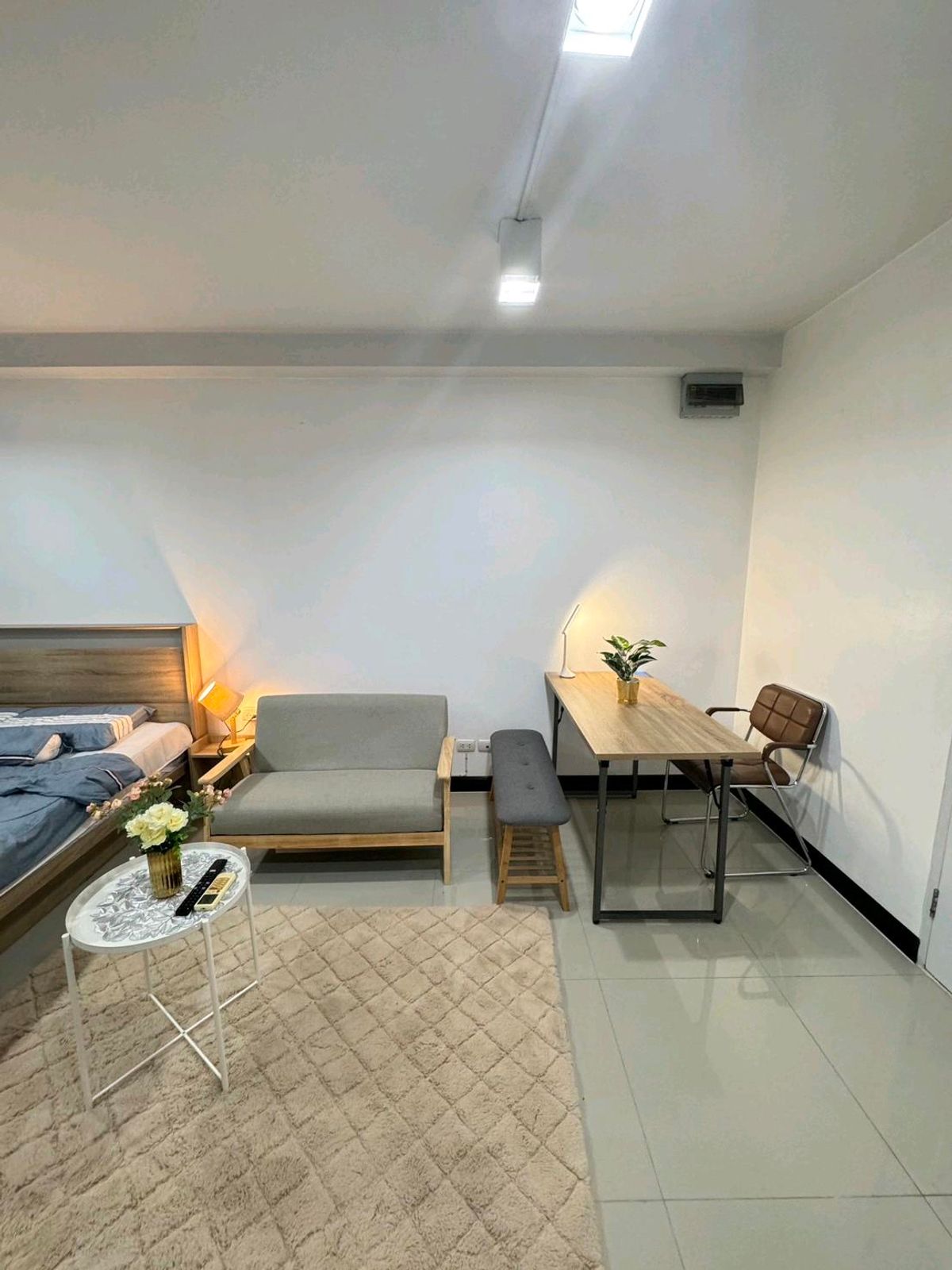 CondoRatchadapisek, Huaikwang, Suttisan : Condo for sale, City Home, Ratchadaphisek Soi 10 
 1 bedroom, 1 bathroom 
 30 sqm. 2nd floor 
 Price 1,550,000 baht with rental fee 10,000 baht.