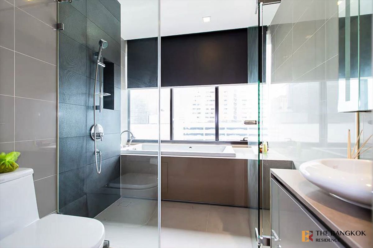 ให้เช่าคอนโดสีลม ศาลาแดง บางรัก :  ยูนิต Luxury หรูหราแบบไม่ต้องรอ เอ็ม สีลม ใกล้ BTS สถานีช่องนนทรี 