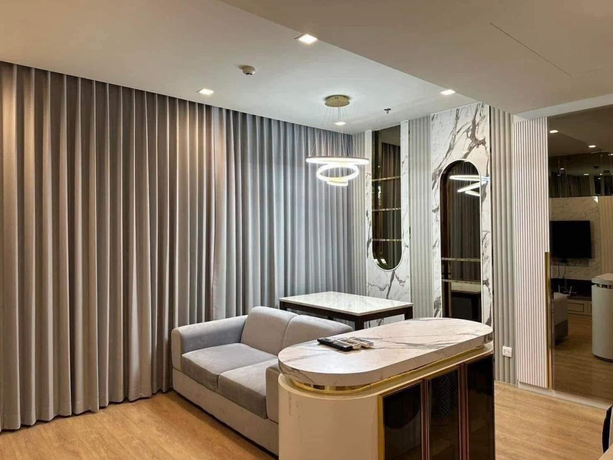 ให้เช่าคอนโดสุขุมวิท อโศก ทองหล่อ : ❤❤2-bedroom Unit with Walkabke Distance to BTS Prompong