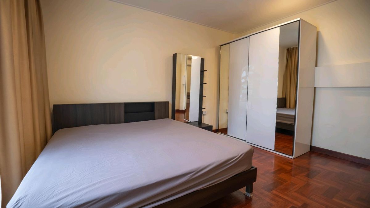 For RentTownhomeSukhumvit, Asoke, Thonglor : House for Rent in Ekkamai 
 #House for rent #Beautifully decorated Ekkamai Townhome for Rent