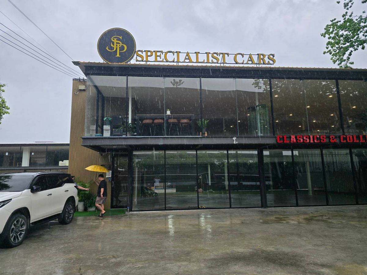 ให้เช่าโชว์รูมบางนา แบริ่ง ลาซาล : ให้เช่าโชว์รูม / ออฟฟิศ / ร้านชา / ร้านกาแฟ ทำเลดีที่สุด ใจกลางบางนา ตรงข้ามเมกาบางนา! ✨