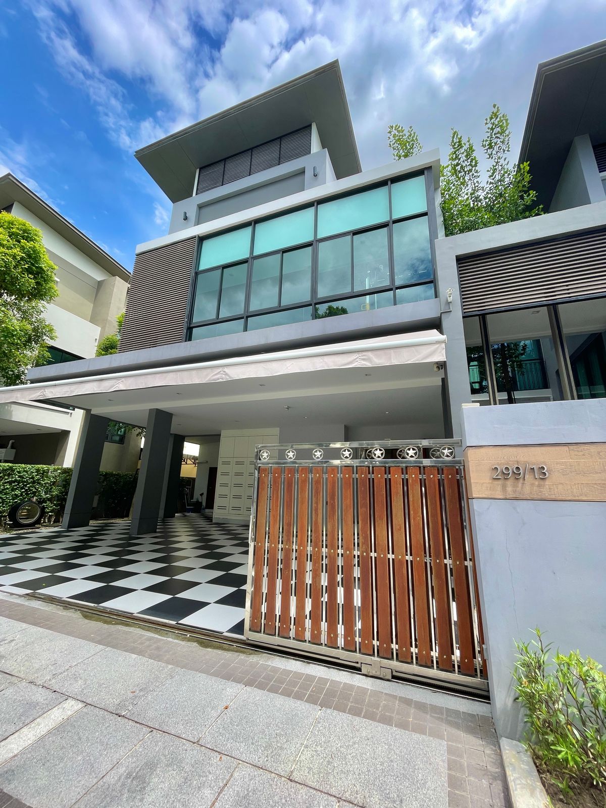 ขายบ้านพระราม 5 ราชพฤกษ์ บางกรวย : Sale!!! Grand Bangkok Boulevard Ratchaphruek-Rama 5 / 5 Bedrooms & 6 Bathroom – Landhousing (Thailand)