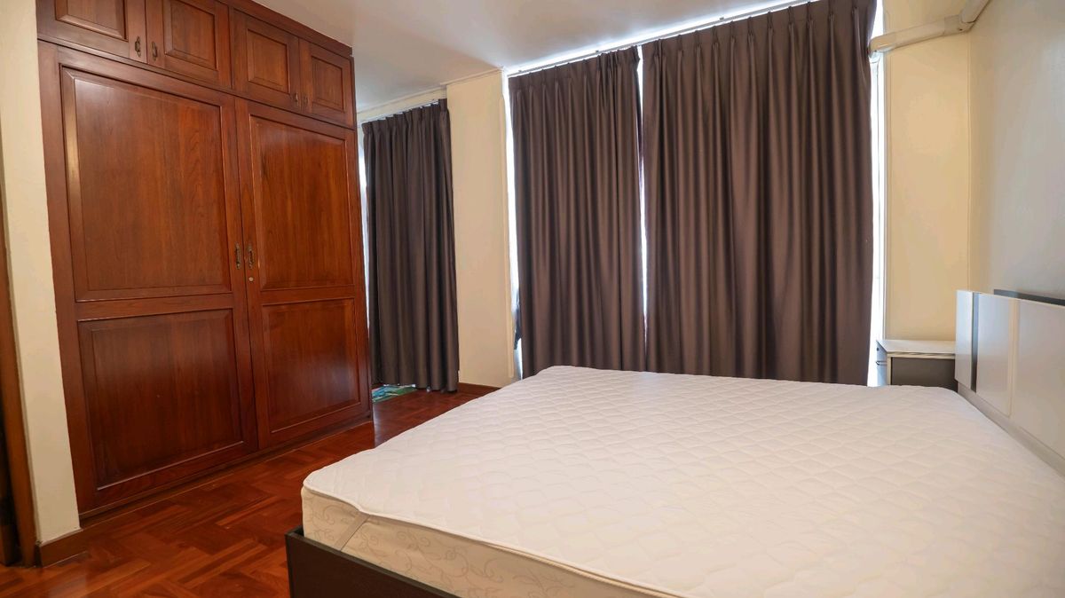 For RentTownhomeSukhumvit, Asoke, Thonglor : House for Rent in Ekkamai 
 #House for rent #Beautifully decorated Ekkamai Townhome for Rent