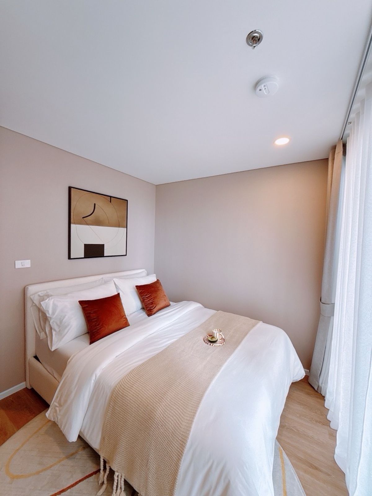 For SaleCondoRama9, Petchburi, RCA : 𝐋𝐀𝐍𝐃𝐌𝐀𝐑𝐊 Rama 9, next to the new MRT room, installment at all projects, free, yes, free down payment.