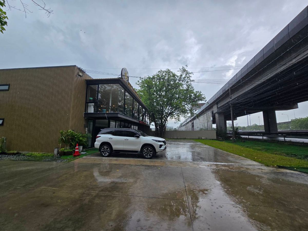 ให้เช่าโชว์รูมบางนา แบริ่ง ลาซาล : ให้เช่าโชว์รูม / ออฟฟิศ / ร้านชา / ร้านกาแฟ ทำเลดีที่สุด ใจกลางบางนา ตรงข้ามเมกาบางนา! ✨