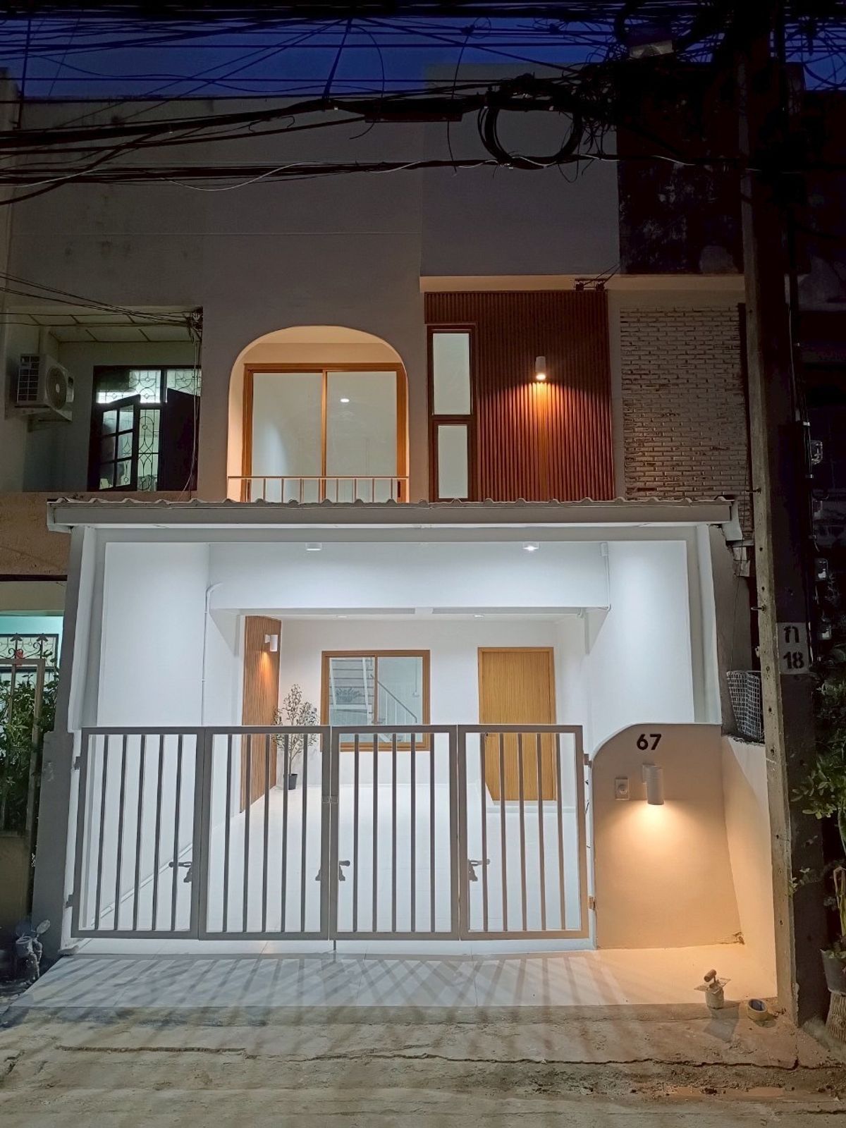 ขายทาวน์โฮมอ่อนนุช อุดมสุข : ขาย ทาวน์เฮ้าส์ 2 ชั้น  อ่อนนุช 48 ใกล้รถไฟฟ้าสายสีเหลือง
