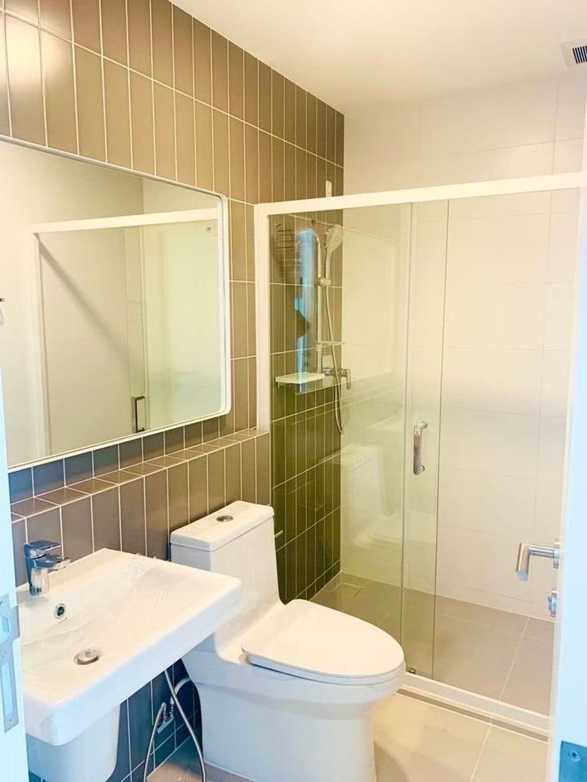 ขายทาวน์โฮมบางนา แบริ่ง ลาซาล : ขายทาวน์โฮม Indy 2 บางนา–รามคำแหง 2 | พร้อมผู้เช่า ผ่อนตรงเจ้าของได้!.