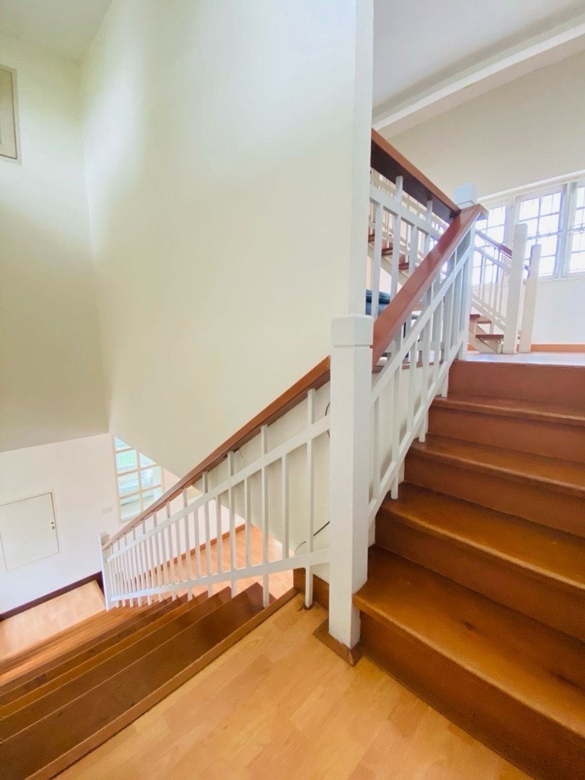 For SaleHouseOnnut, Udomsuk : House for sale in the back of the alley at Muang Thong 4, Sukhumvit 101 (Soi Wat Thammamongkol), near BTS Punnawithi and True Digital Park. Convenient travel location, suitable for both living and investment.