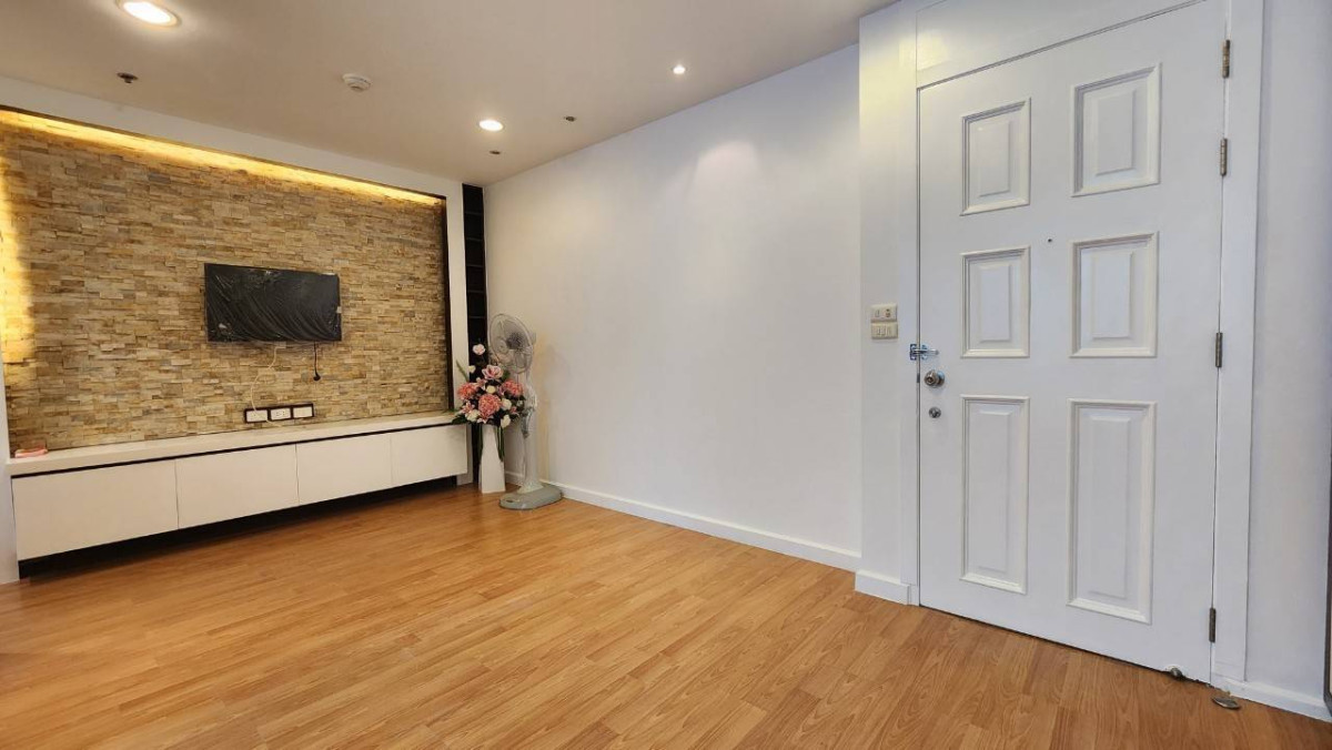 For SaleCondoChokchai 4, Ladprao 71, Ladprao 48, : For Sale Condo , Life @ Ratchada (Ladprao 36) , BTS-Ha Yaek Lat Phrao , Chomphon , Chatuchak , Bangkok , CX-40651