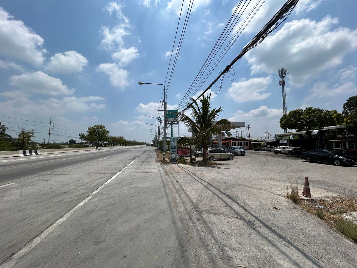ขายที่ดินปทุมธานี รังสิต ธรรมศาสตร์ : ขายที่ดิน 13-2-0 ไร่ ติดถนนหมายเลข9 ติดคลังโลตัส สามโคก ปทุมธานี ที่ดินสวยถมแล้วบางส่วน เหมาะสร้างโกดัง โรงงาน สร้างหมู่บ้าน คอมมิวนิตี้มอลล์ ปั๊มน้ำมัน 