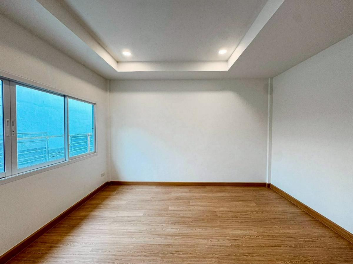 ขายทาวน์โฮมโชคชัย4 ลาดพร้าว71 : ขายทาวน์เฮ้าส์/ทาวน์โฮม  หมู่บ้าน 84 แมนชั่น MRT-ลาดพร้าว 71 (สายสีเหลือง) วังทองหลาง เขต วังทองหลาง กรุงเทพ CX-123892 