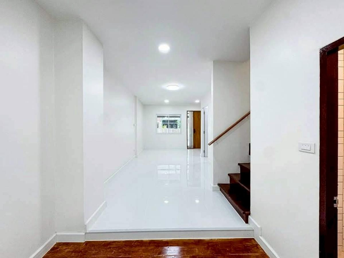 ขายทาวน์โฮมโชคชัย4 ลาดพร้าว71 : ขายทาวน์เฮ้าส์/ทาวน์โฮม  หมู่บ้าน 84 แมนชั่น MRT-ลาดพร้าว 71 (สายสีเหลือง) วังทองหลาง เขต วังทองหลาง กรุงเทพ CX-123892 