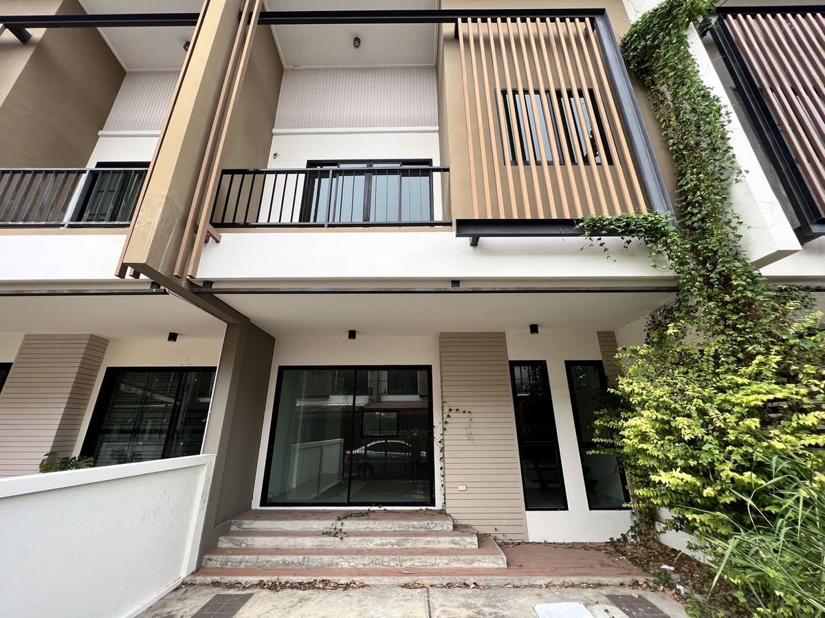 ขายทาวน์โฮมศรีราชา แหลมฉบัง บ้านบึง : CIMB 0503 : สวนเสือ ปาล์มฮิลล์
