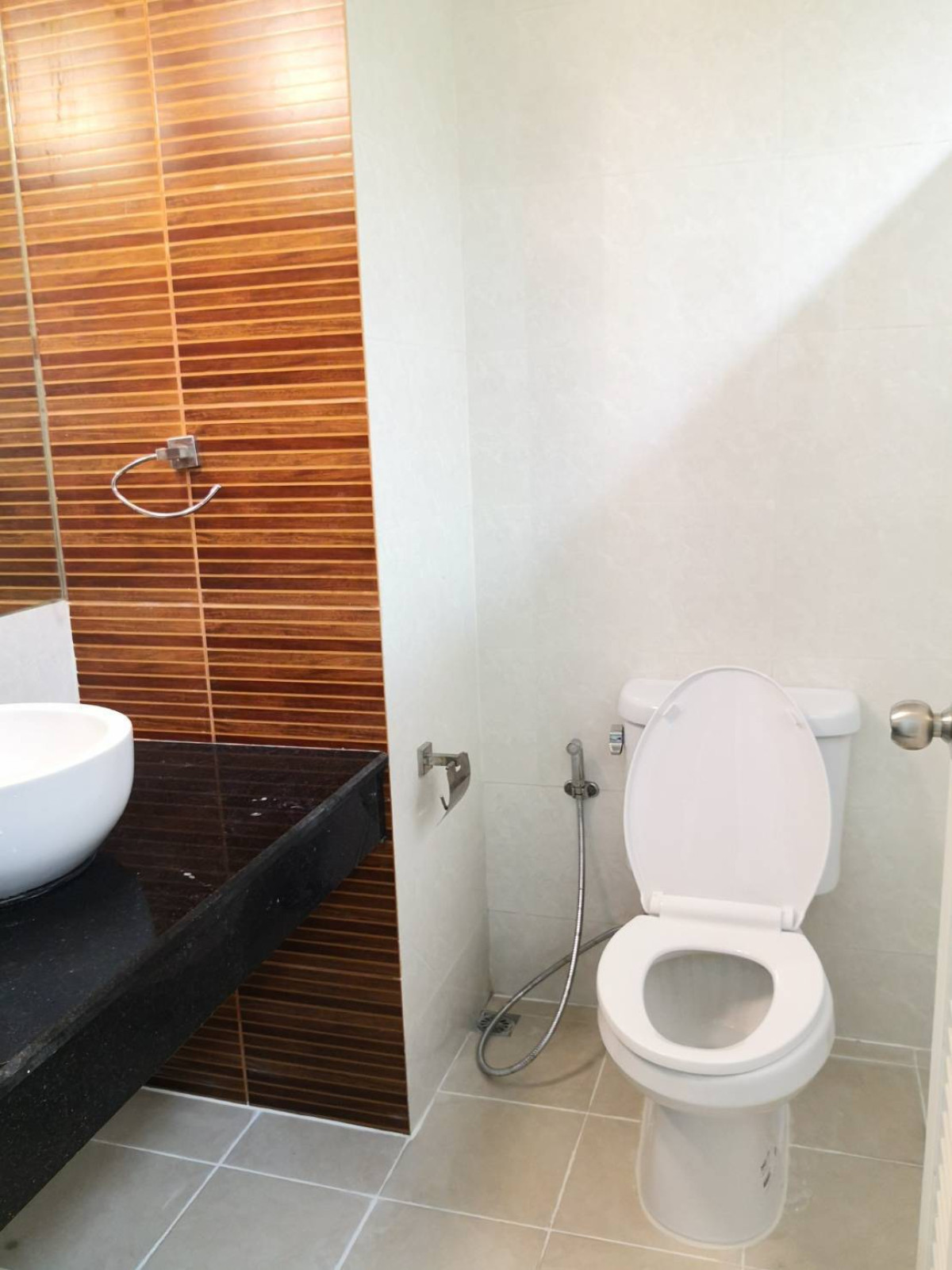 ขายคอนโดพระราม 9 เพชรบุรีตัดใหม่ RCA : ขายคอนโด  การ์เด้น อโศก - พระราม 9 บางกะปิ เขต ห้วยขวาง กรุงเทพ   CX-142192