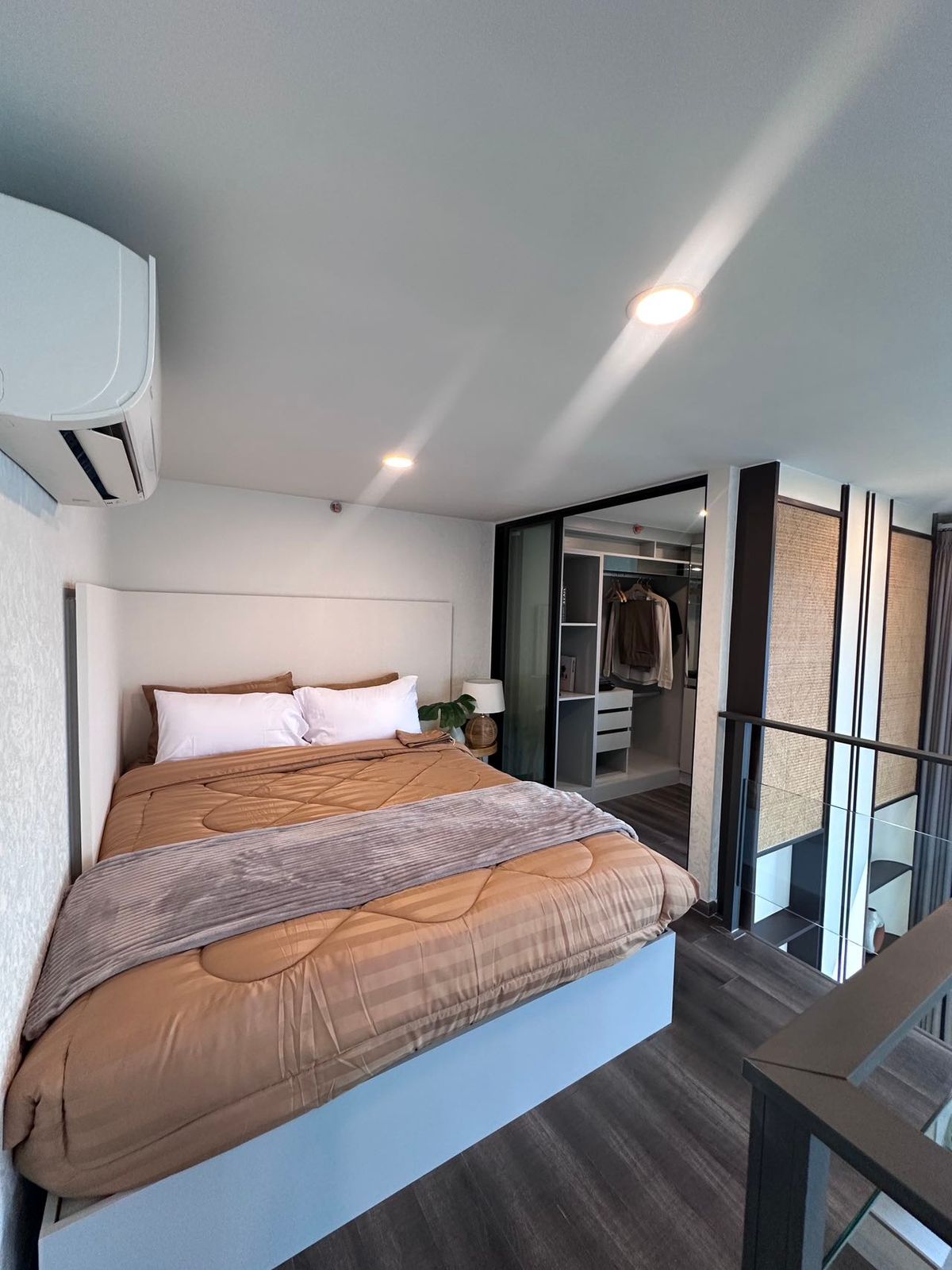 ให้เช่าคอนโดพระราม 9 เพชรบุรีตัดใหม่ RCA : 🌿 Knightsbridge Space Rama 9 🌿 ห้องแต่งสวย เฟอร์ครบ 🛏 2 ห้องนอน 1 ห้องน้ำ 45 ตร.ม ใกล้ MRT พระราม 9
