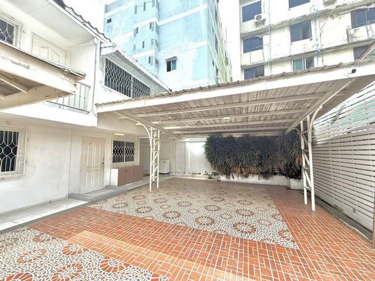 บ้านลาดพร้าว101 แฮปปี้แลนด์ : -ให้เช่า-ขายบ้านเดี่ยว2ชั้นย่านลาดพร้าว132บางกะปิ ใกล้BTSลาดพร้าว101 เดอะมอลล์บางกะปิ รพ.รามคำแหง รพ.เวชธานี ท่าเรือวัดกลาง เหมาะอยู่อาศัย ทำโฮมออฟฟิศจดทะเบียนบริษัทได้ เลี้ยงสัตว์ได้