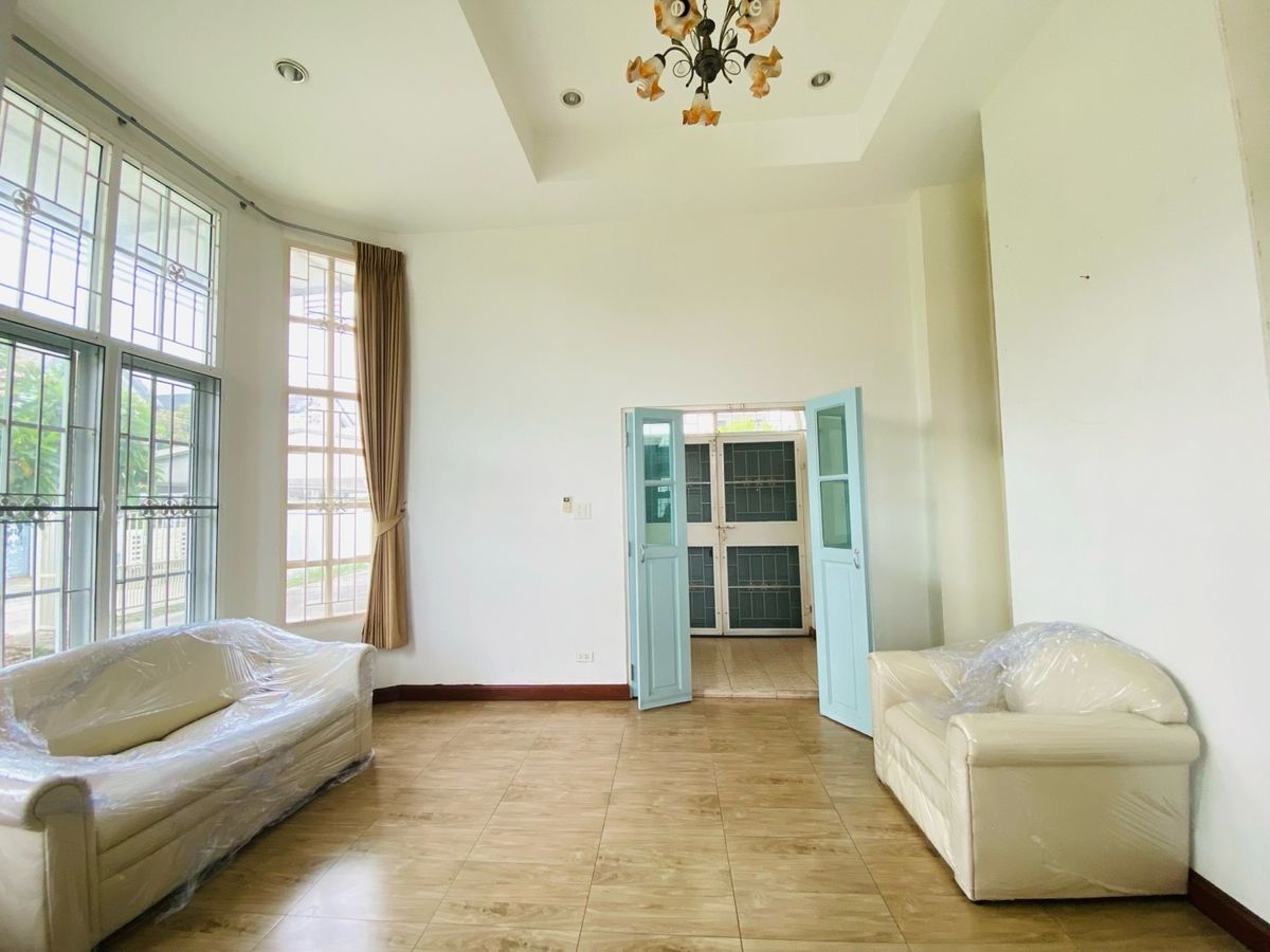 For SaleHouseOnnut, Udomsuk : House for sale in the back of the alley at Muang Thong 4, Sukhumvit 101 (Soi Wat Thammamongkol), near BTS Punnawithi and True Digital Park. Convenient travel location, suitable for both living and investment.