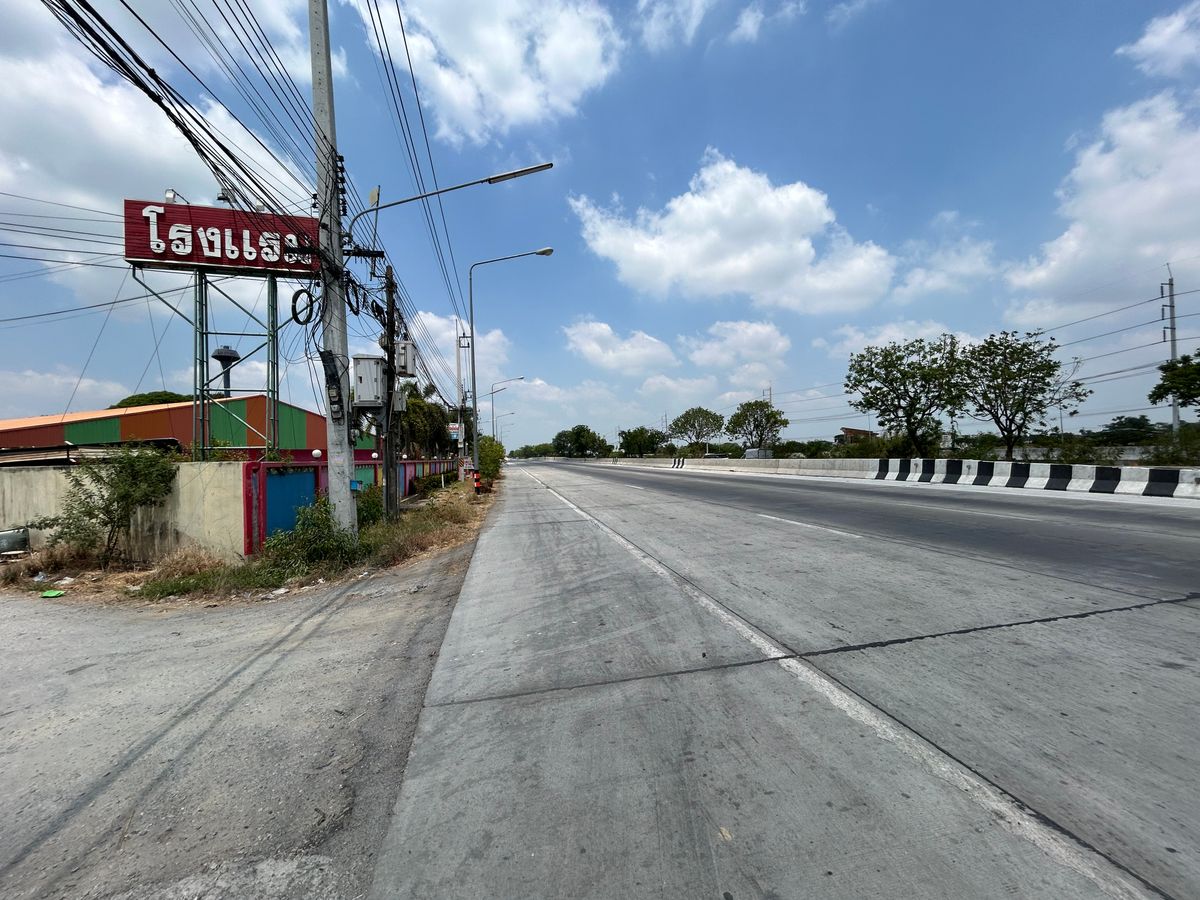 ขายที่ดินปทุมธานี รังสิต ธรรมศาสตร์ : ขายที่ดิน 13-2-0 ไร่ ติดถนนหมายเลข9 ติดคลังโลตัส สามโคก ปทุมธานี ที่ดินสวยถมแล้วบางส่วน เหมาะสร้างโกดัง โรงงาน สร้างหมู่บ้าน คอมมิวนิตี้มอลล์ ปั๊มน้ำมัน 