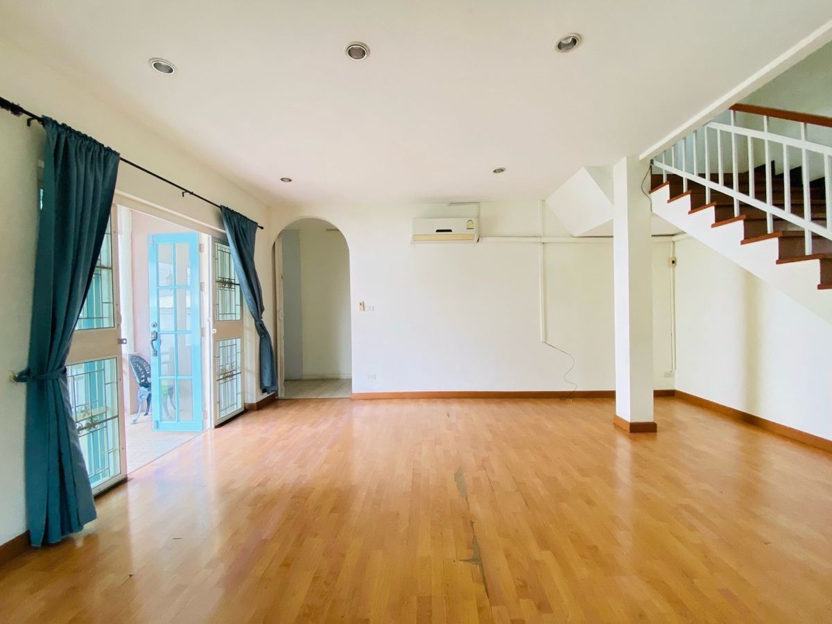 For SaleHouseOnnut, Udomsuk : House for sale in the back of the alley at Muang Thong 4, Sukhumvit 101 (Soi Wat Thammamongkol), near BTS Punnawithi and True Digital Park. Convenient travel location, suitable for both living and investment.