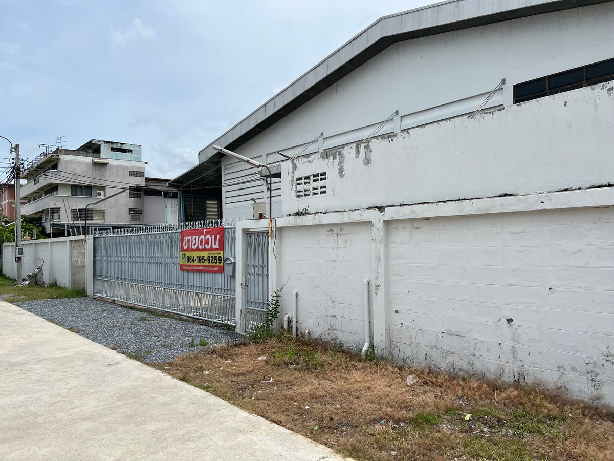 For SaleFactoryEakachai, Bang Bon : Sell ​​new condition factory, ready to use on land 1 rai 2 jobs, Bang Bon 4 Road, Soi Pasuk, cheap price