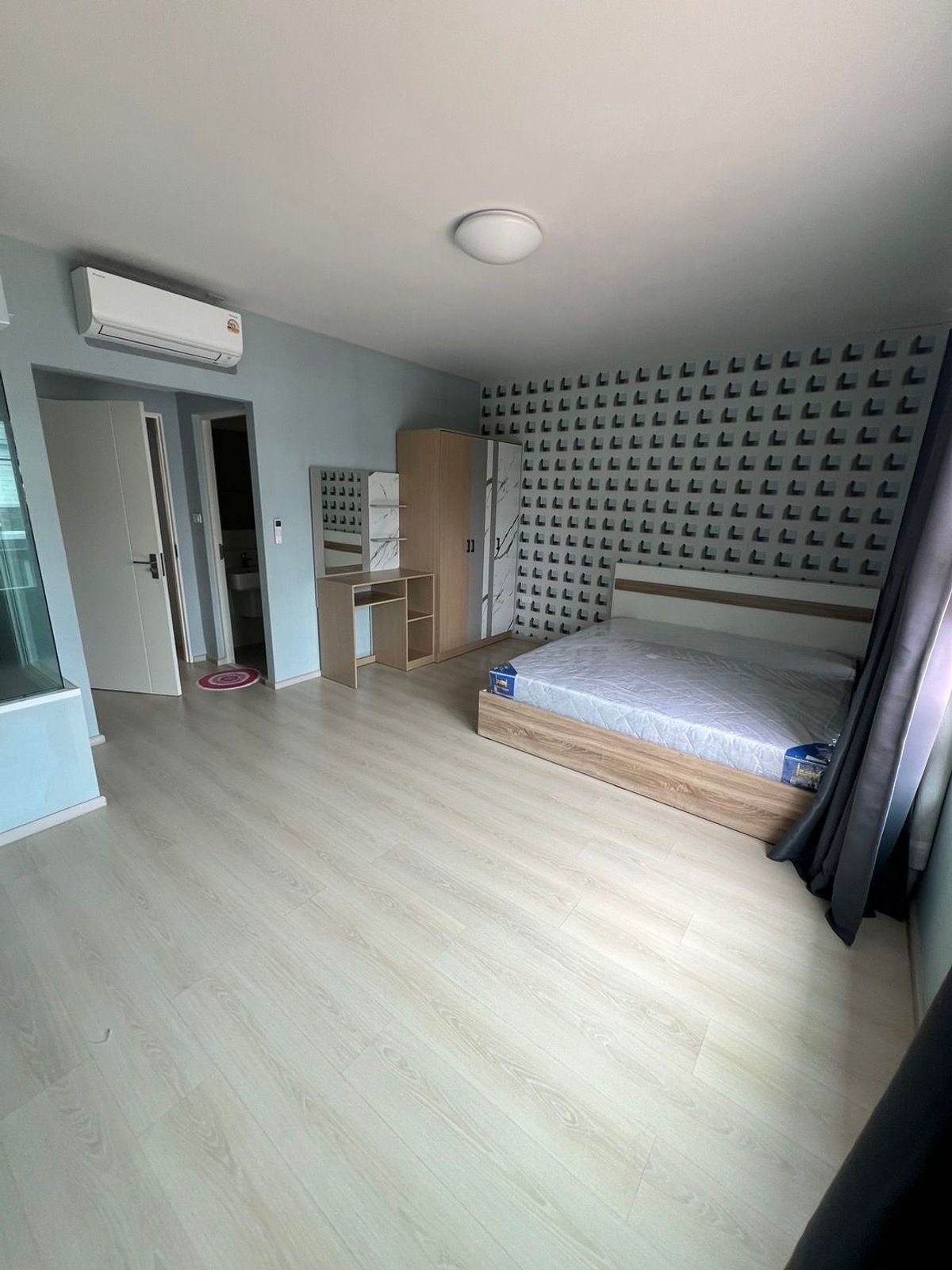 ให้เช่าทาวน์โฮมสมุทรปราการ สำโรง : ให้เช่า ทาวน์เฮ้าส์ อินดี้ 3 บางนา กม.7 เฟอร์ครบ มีครัวหลังบ้าน For Rent Indy 3 Bangna Km.7 Townhouse, Fully Furnished