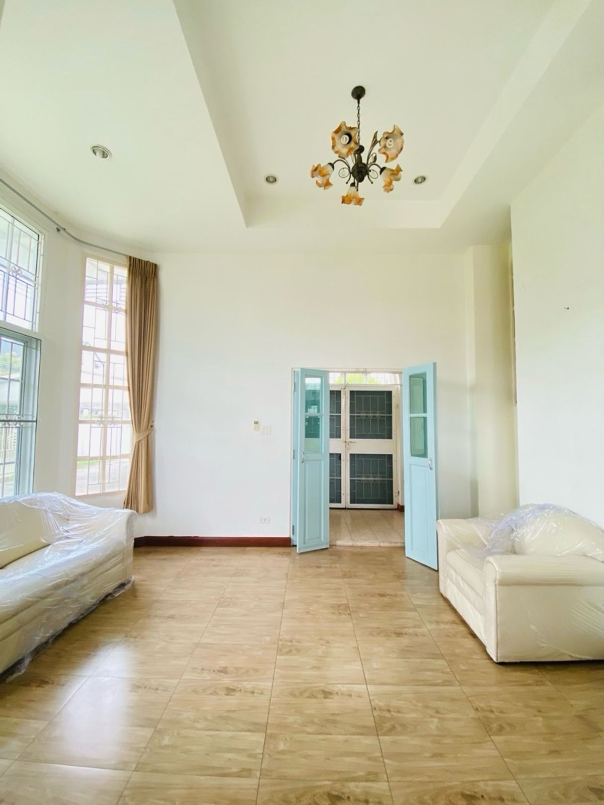 For SaleHouseOnnut, Udomsuk : House for sale in the back of the alley at Muang Thong 4, Sukhumvit 101 (Soi Wat Thammamongkol), near BTS Punnawithi and True Digital Park. Convenient travel location, suitable for both living and investment.