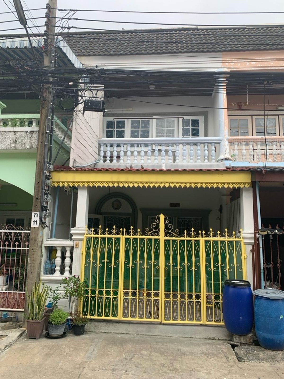 ขายทาวน์โฮมอ่อนนุช อุดมสุข : ทาวเฮ้าส์ 2 ชั้น 18 ตรว. ซ. ปุณณวิถี 23 เดินทางสะดวก ใกล้รถไฟฟ้าตกแต่งเล็กน้อยพร้อมอยู่ได้เลย