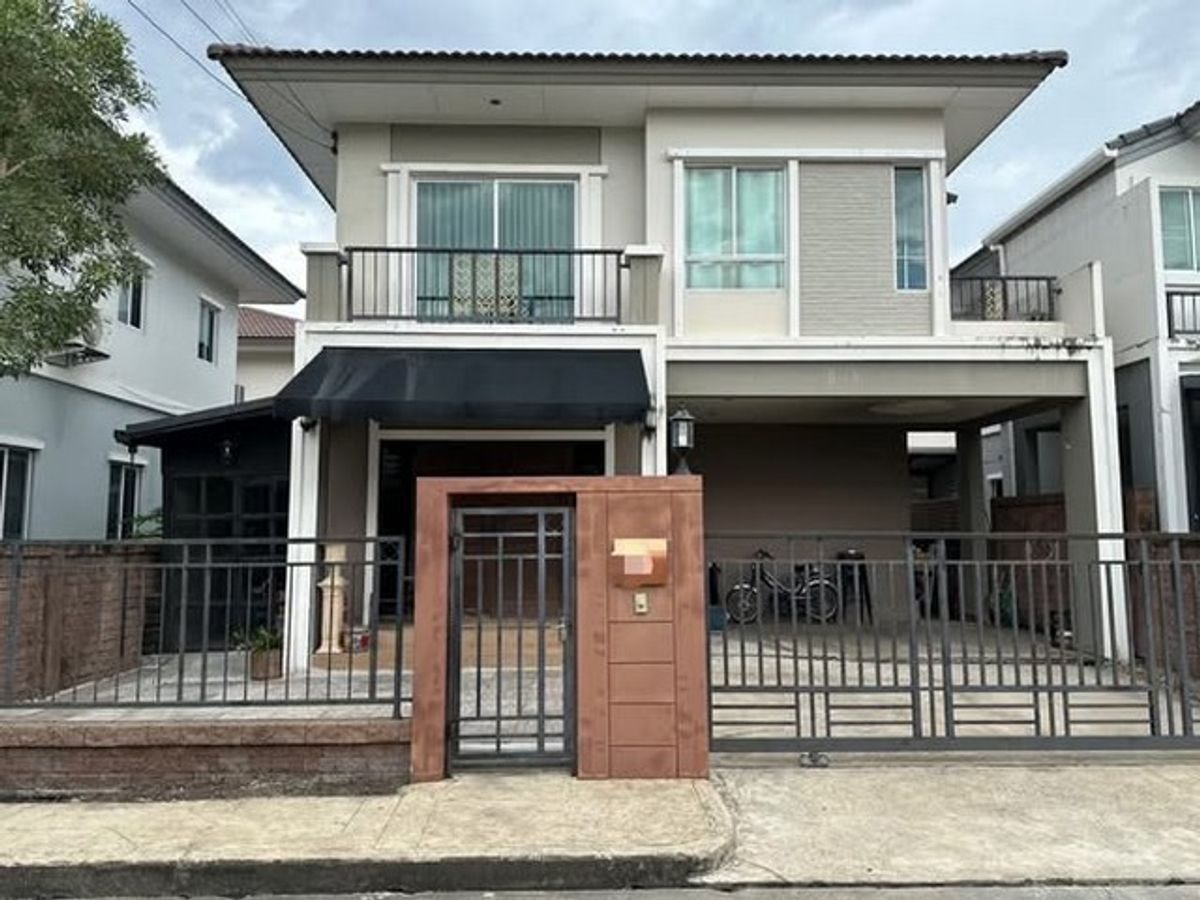 ให้เช่าบ้านพัฒนาการ ศรีนครินทร์ : HR2612ให้เช่าบ้านเดี่ยว  หมู่บ้านภัสสรเพรสทีจลุกซ์ พัฒนาการ 44 ตกแต่งพร้อมอยู่ เดินทางสะดวก